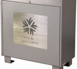 Affiche découpée au laser en aluminium ou inox, selon votre propre design